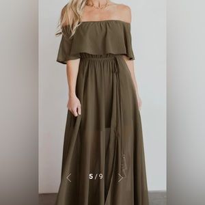 Victoria Off-the-Shoulder Maxi Dress - Olive